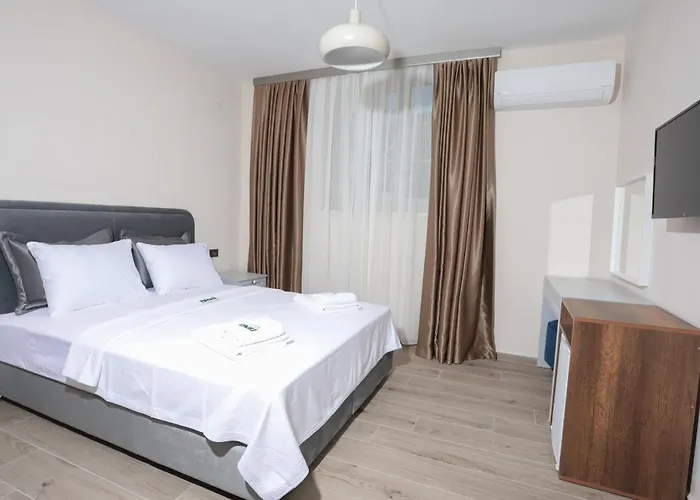 Neva Alacati Hotel Ciftlikkoyu