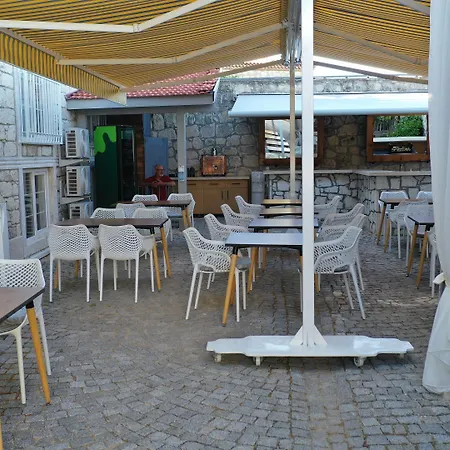 Neva Alacati Szálloda 4*