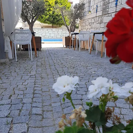 Hotel Neva Alacati