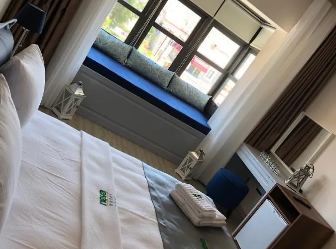 Neva Alacati Otel Ciftlikkoyu