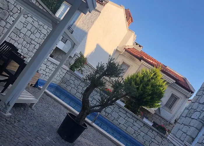 Szálloda Neva Alacati 4*