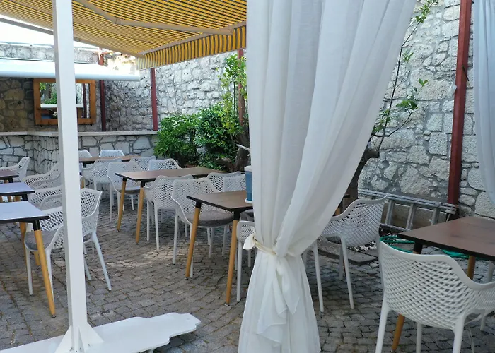 Szálloda Neva Alacati 4*