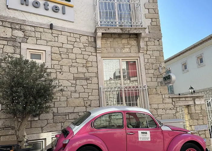 Otel Neva Alacati Ciftlikkoyu