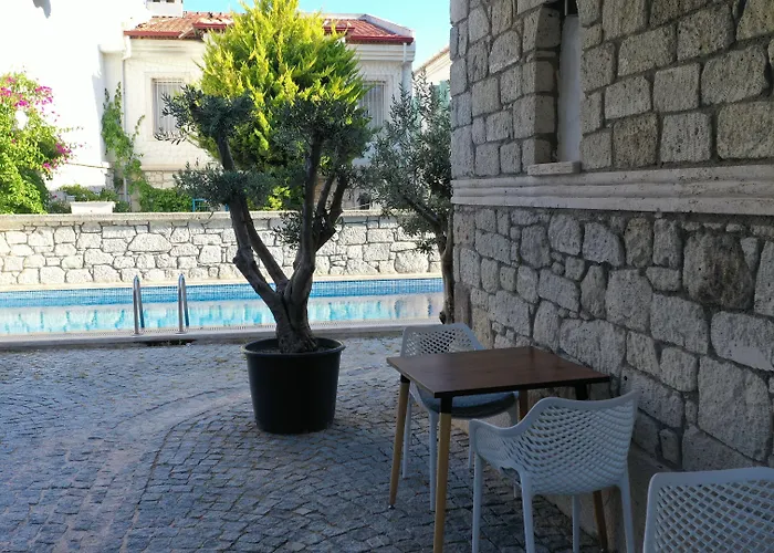 Szálloda Neva Alacati 4*