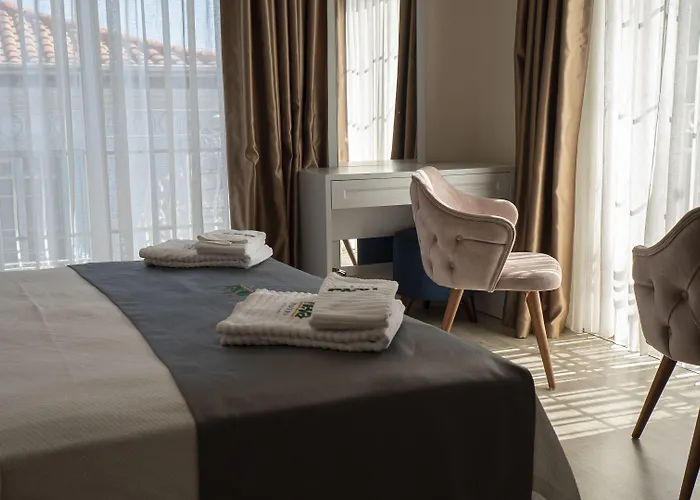 Szálloda Neva Alacati 4*